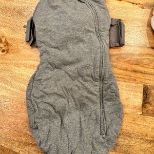 Snoo comforter swaddle- Gray by Happiest Baby